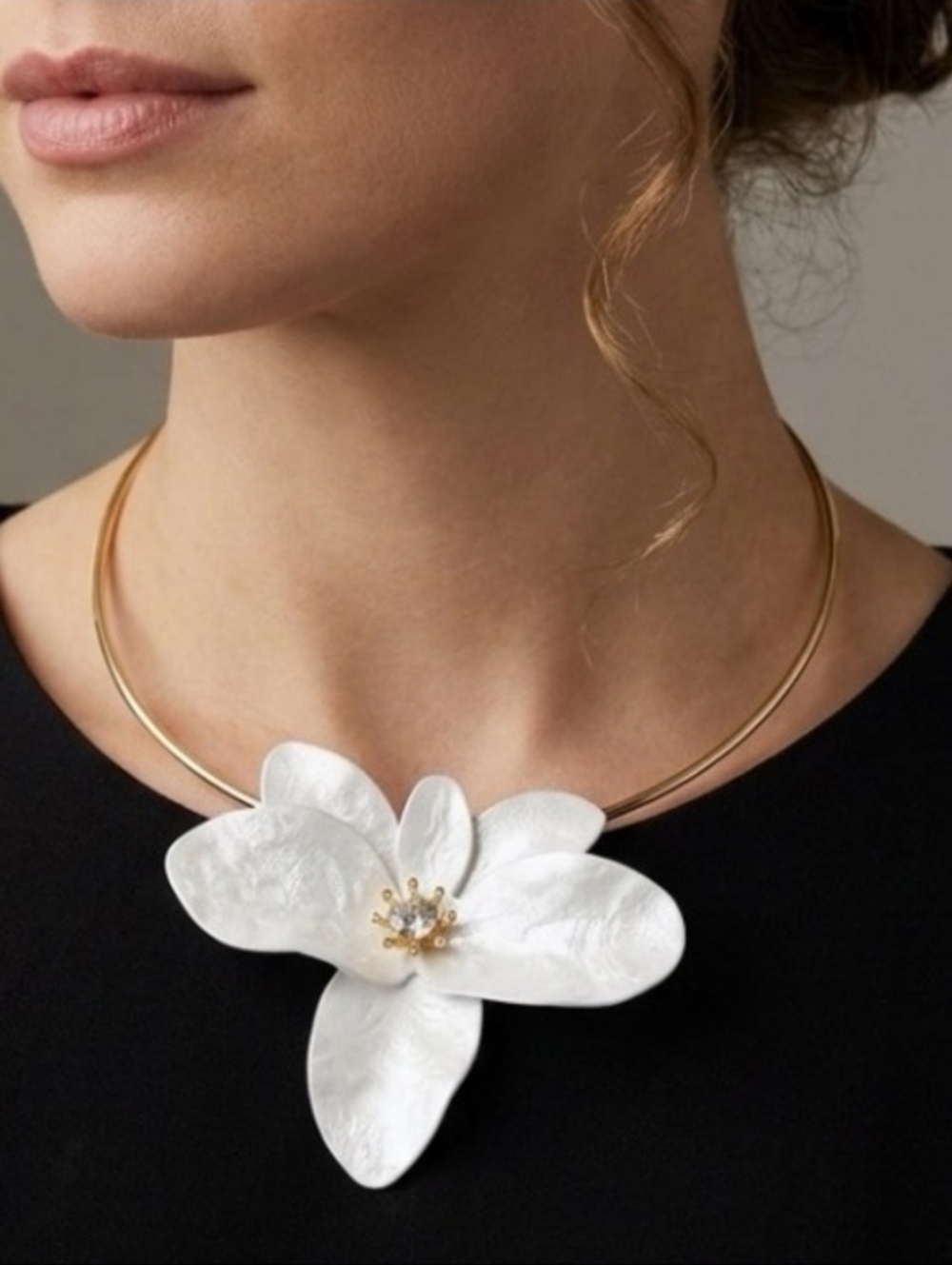 🤍▪️Piper K▪️ Cubic Zorconia Elegant White Flower Collar Choker  Orchid Necklace